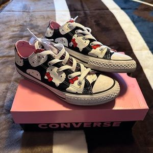 Ox Hello Kitty Black x Converse All Stars